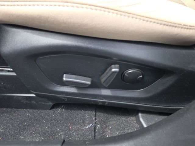 Certified 2023 Ford Explorer XLT image 28