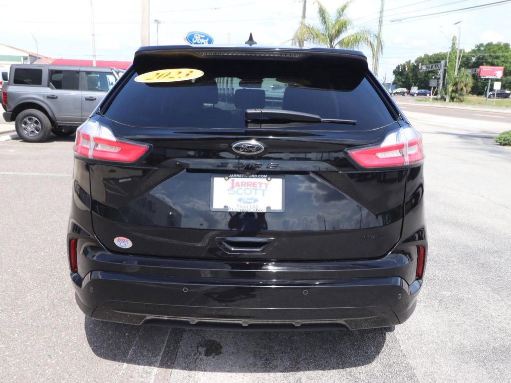 Certified 2023 Ford Edge SE w/ Black Appearance Package AWD/4WD image 10