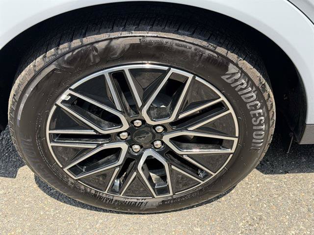 Certified 2025 Ford Mustang Mach-E Premium AWD/4WD image 32