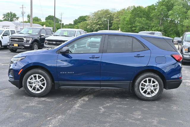 Used 2022 Chevrolet Equinox LS AWD/4WD image 4