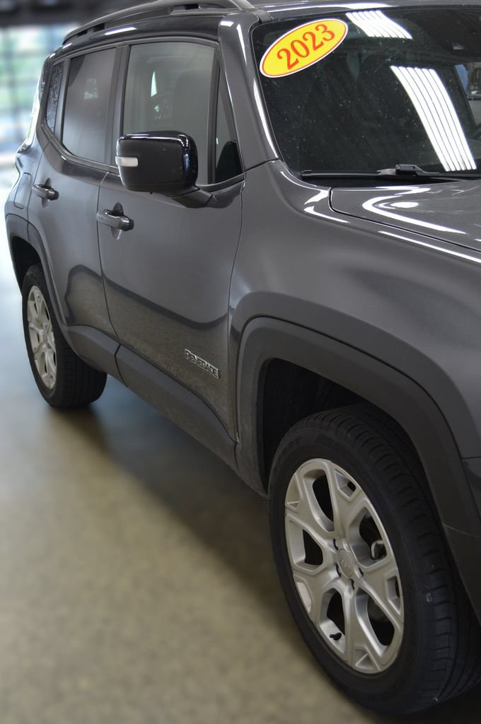 Used 2023 Jeep Renegade Limited w/ Sun/Sound Group AWD/4WD image 8
