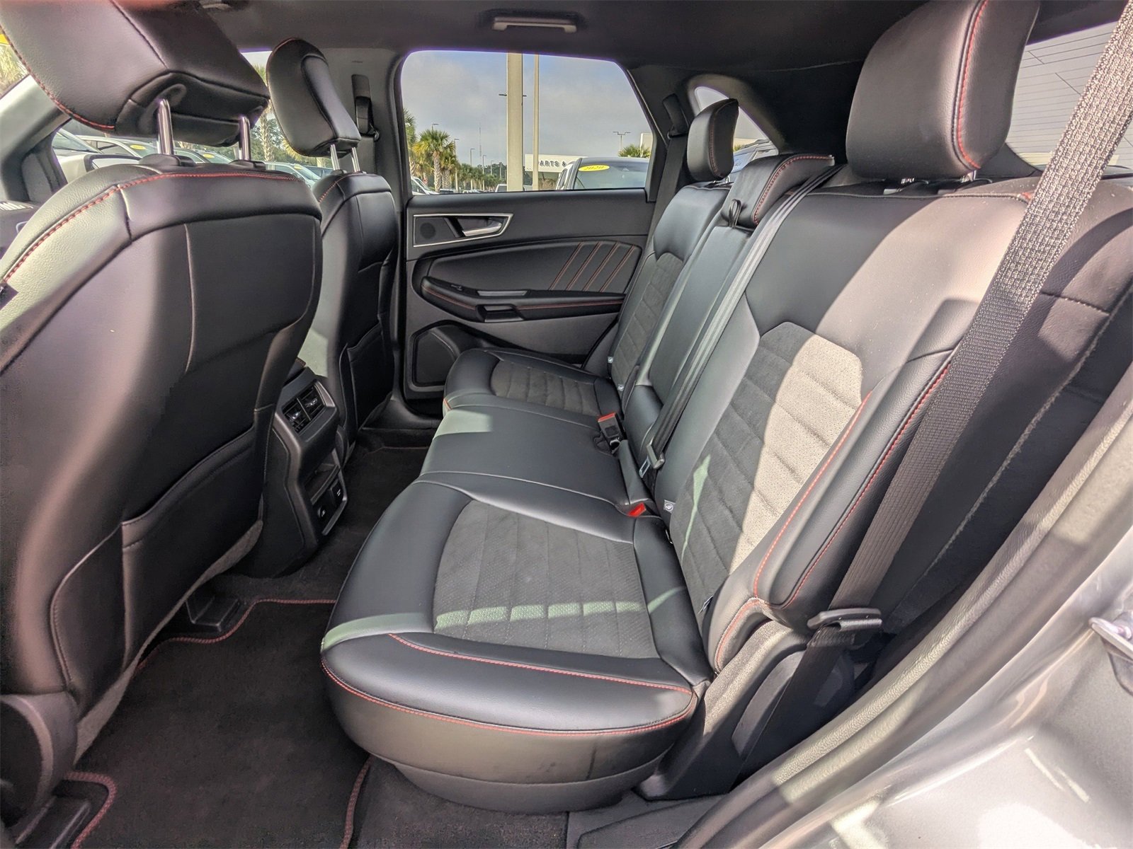 Certified 2024 Ford Edge ST-Line image 14