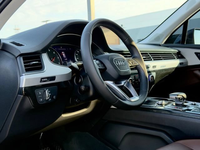 Used 2018 Audi Q7 2.0T Premium Plus AWD/4WD image 24