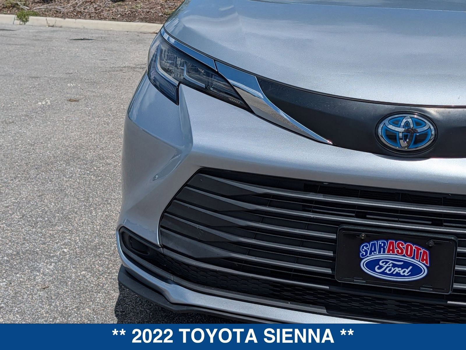 Used 2022 Toyota Sienna LE image 10