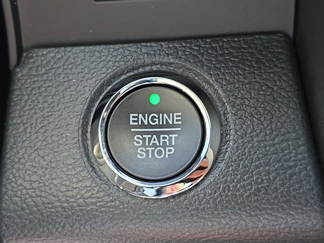 Certified 2022 Ford F350 Lariat w/ Tremor Off-Road Package image 25