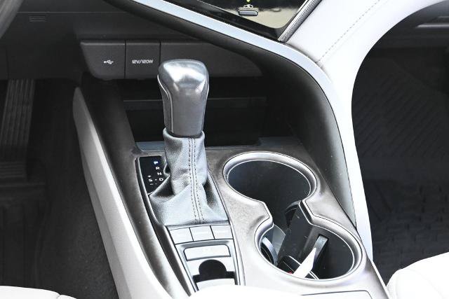 Used 2022 Toyota Camry XSE FWD image 29