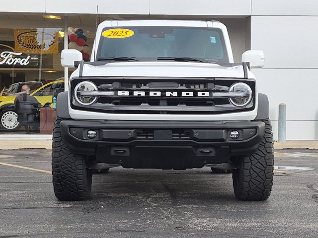 Certified 2025 Ford Bronco Outer Banks w/ Sasquatch Package AWD/4WD image 2