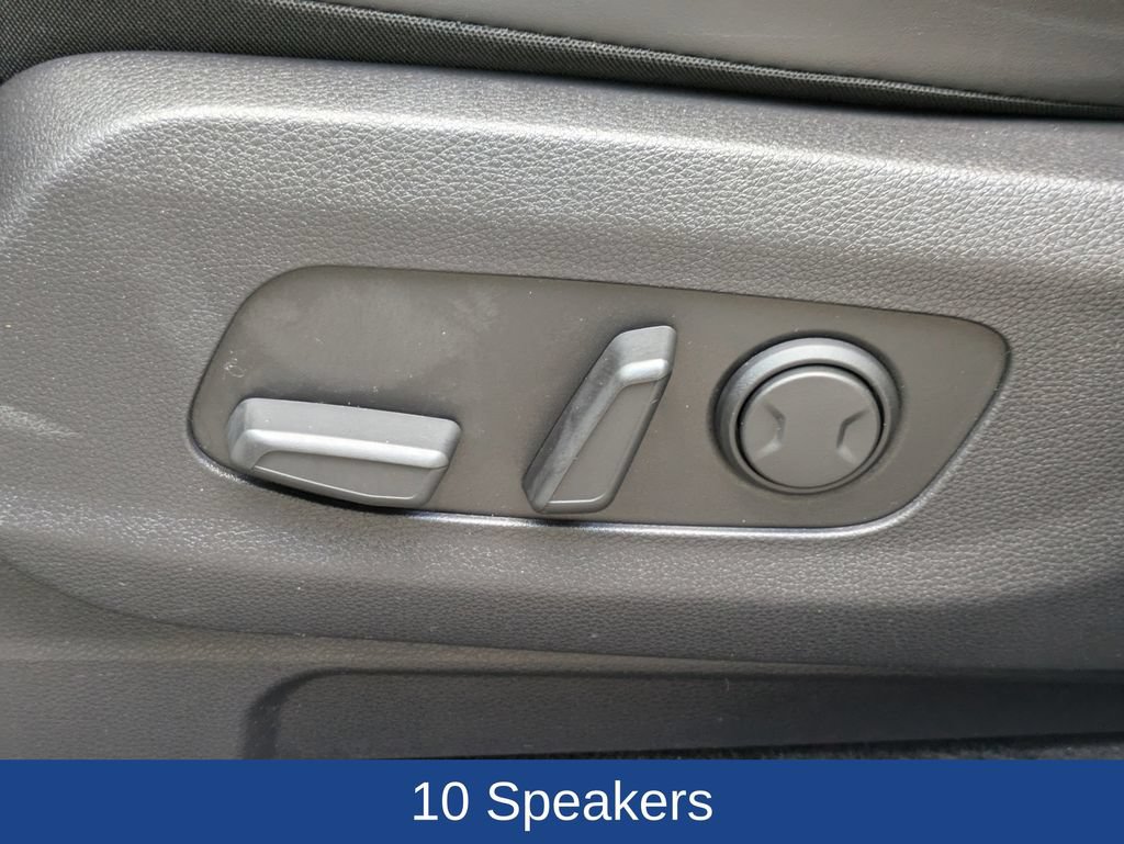 Used 2024 Kia Carnival EX FWD image 22