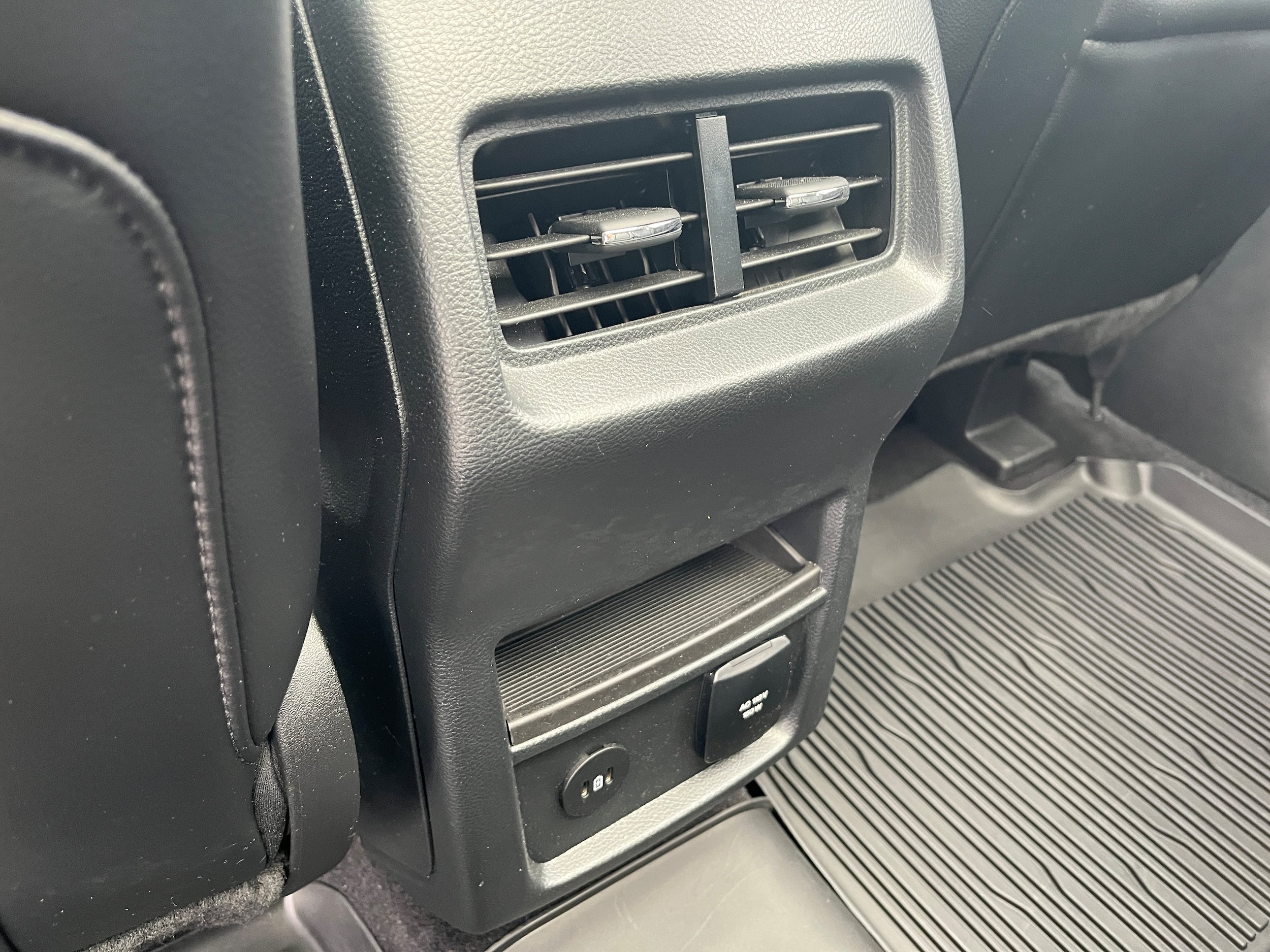 Certified 2023 Ford Edge SEL w/ Convenience Package AWD/4WD image 11