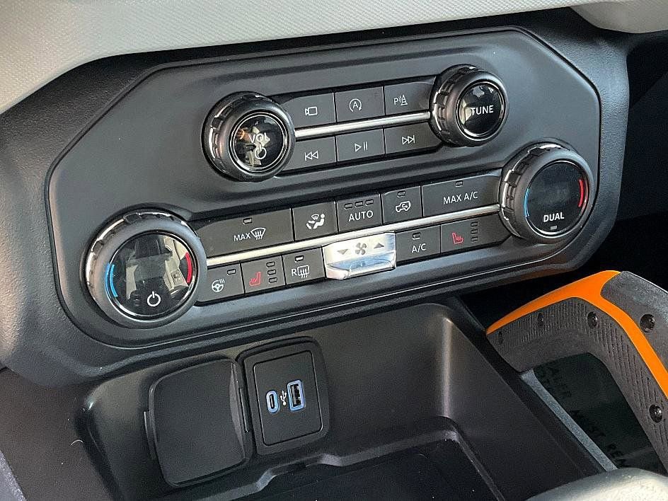 Certified 2023 Ford Bronco Badlands AWD/4WD image 25