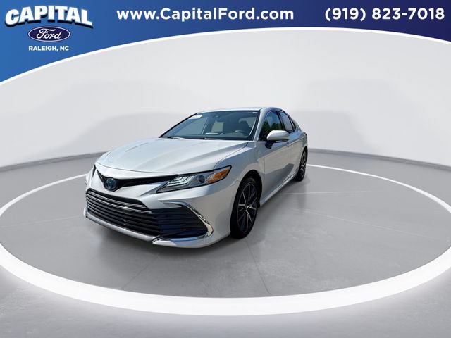 Used 2023 Toyota Camry XLE FWD image 4