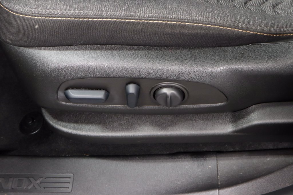 Used 2022 Chevrolet Equinox LT AWD/4WD image 23