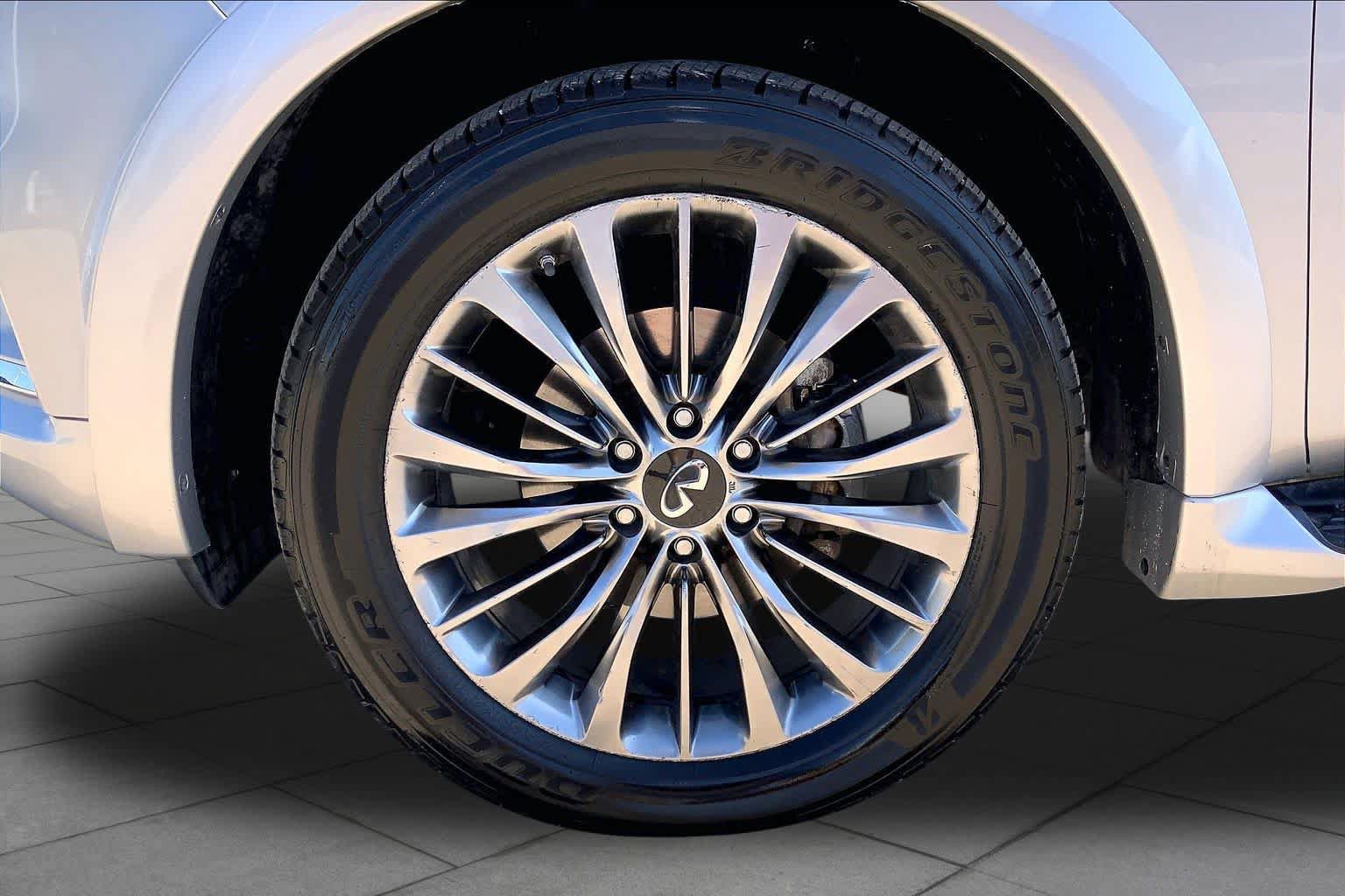 Used 2019 INFINITI QX80 Luxe w/ 22" Wheel Package RWD image 11