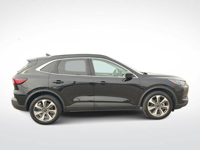 Certified 2024 Ford Escape Platinum AWD/4WD image 9
