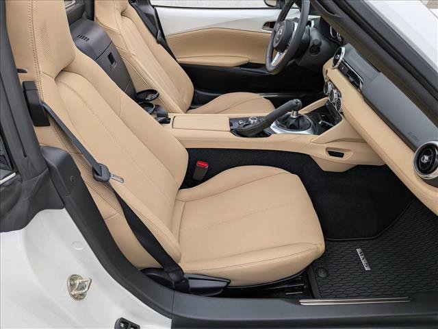 Used 2025 MAZDA MX-5 Miata RF Grand Touring RWD image 17
