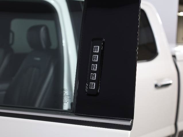 Certified 2018 Ford F150 Platinum w/ Equipment Group 701A Luxury image 25