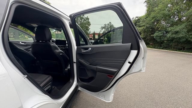 Certified 2023 Ford Escape ST-Line w/ Tech Pack #1 AWD/4WD image 40
