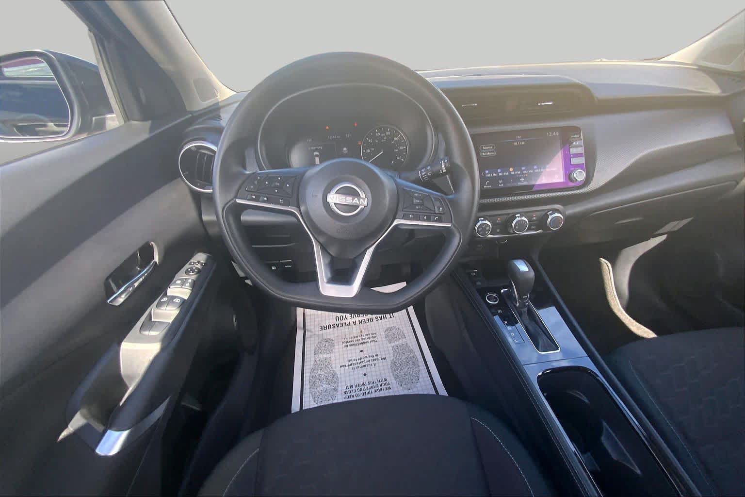 Used 2024 Nissan Kicks SV w/ Exterior Package FWD image 6