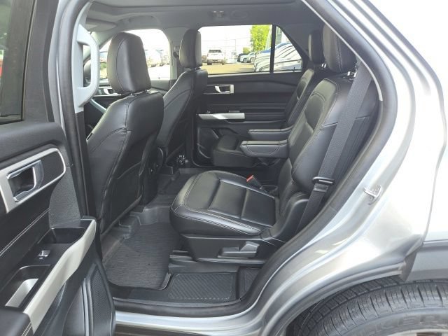 Certified 2023 Ford Explorer XLT w/ Equipment Group 202A AWD/4WD image 40