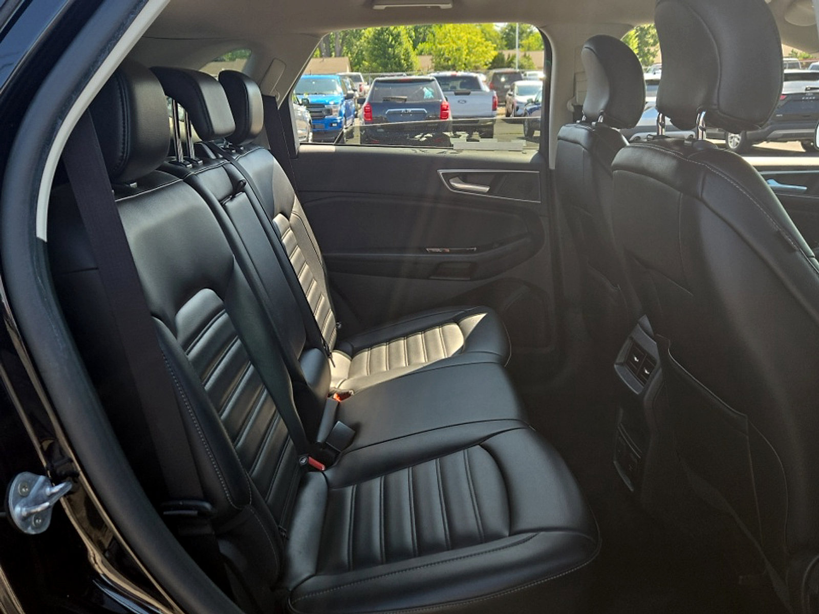 Certified 2019 Ford Edge SEL w/ Equipment Group 201A AWD/4WD image 22