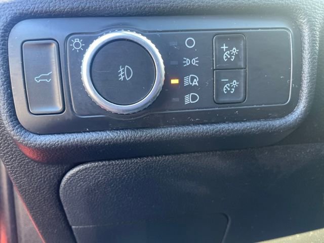 Certified 2022 Ford Explorer XLT w/ Equipment Group 202A image 18