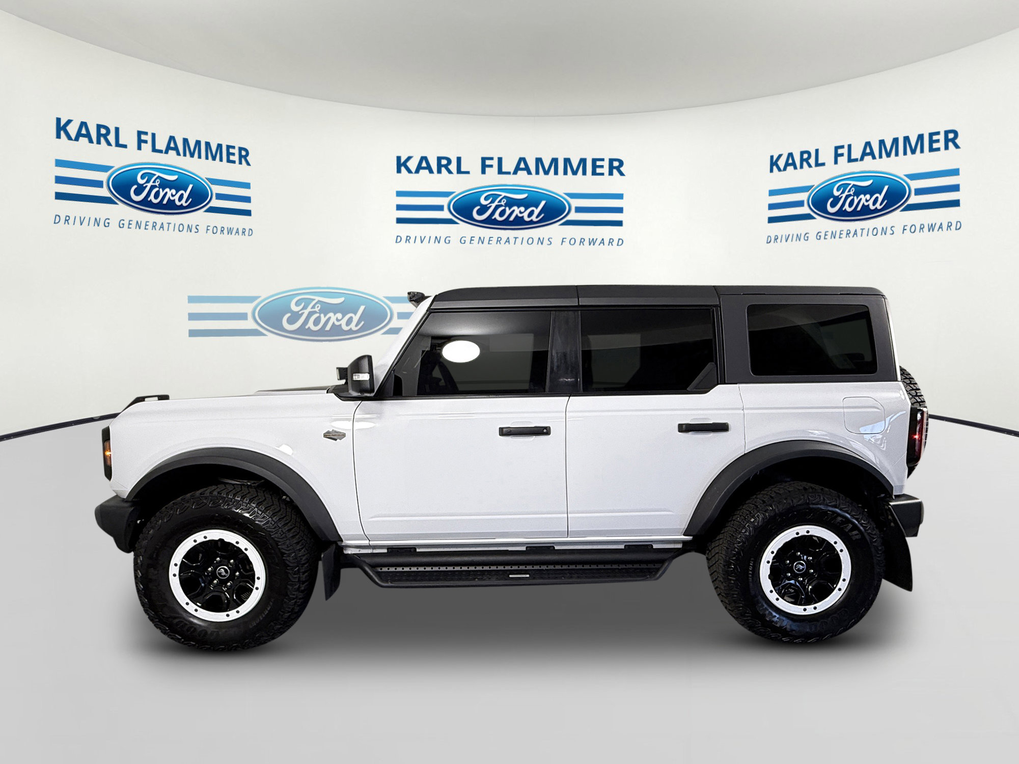 Certified 2022 Ford Bronco Wildtrak image 5