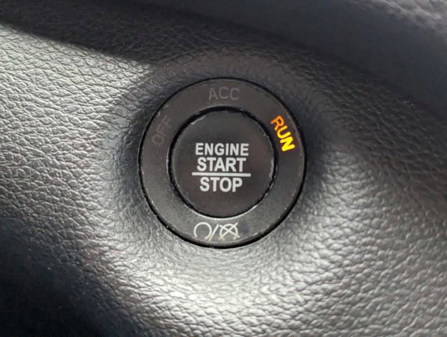 Used 2018 Jeep Cherokee Latitude Plus image 27