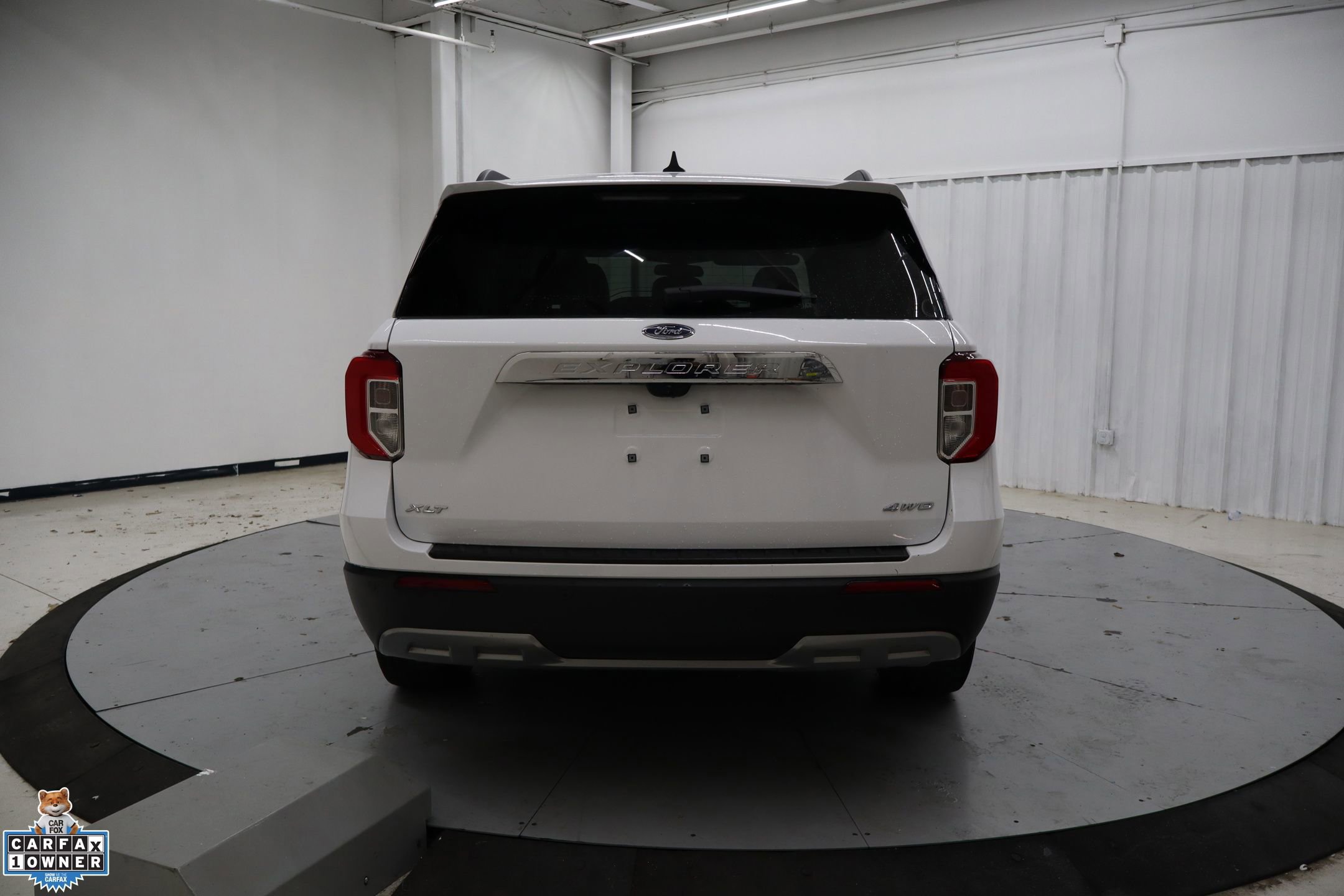 Certified 2024 Ford Explorer XLT w/ Equipment Group 202A image 4