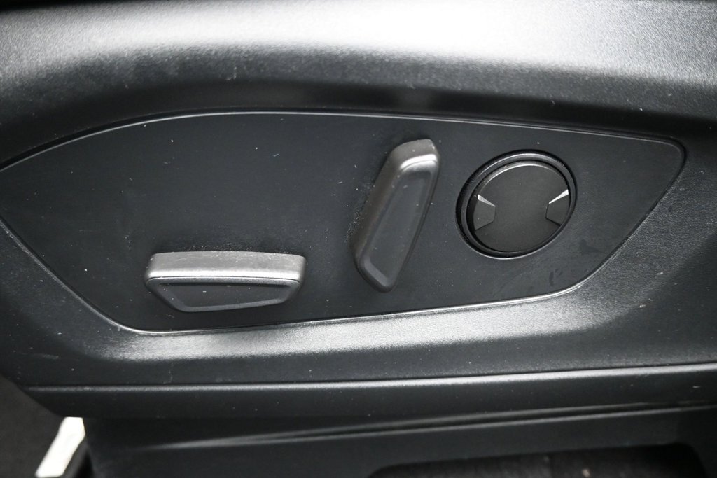 Certified 2024 Ford Explorer XLT RWD image 11