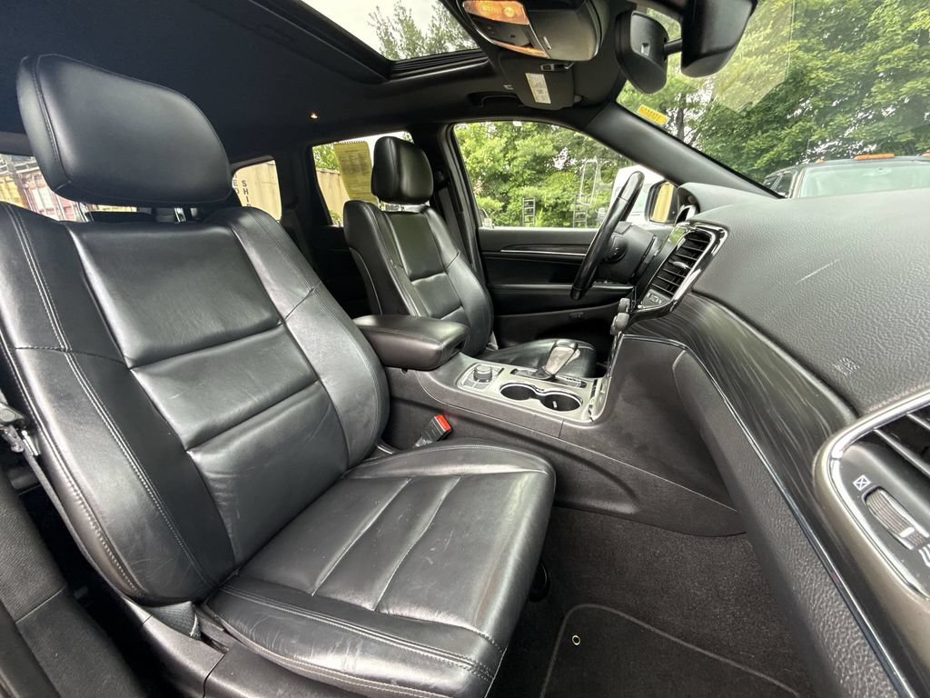 Used 2021 Jeep Grand Cherokee Limited w/ Premium Lighting Group AWD/4WD image 25