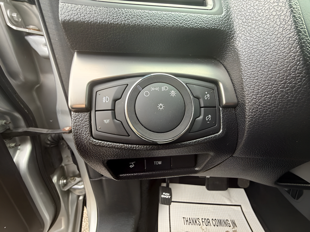 Certified 2019 Ford Explorer XLT w/ Equipment Group 202A AWD/4WD image 23