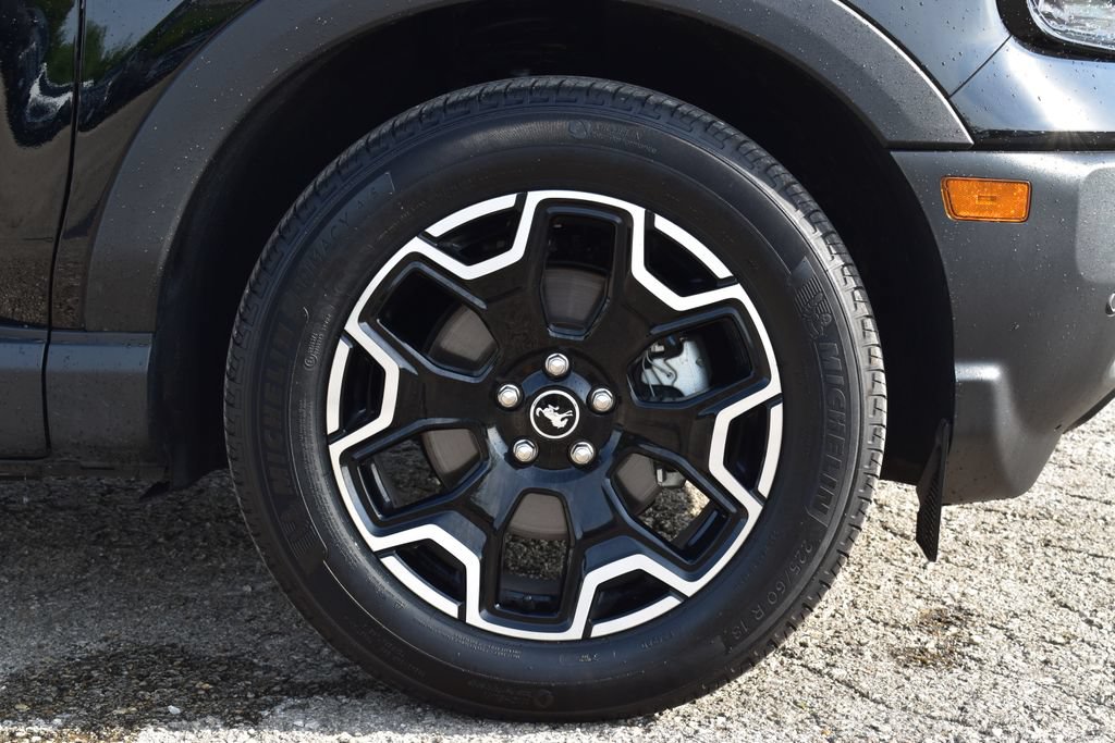 Certified 2025 Ford Bronco Sport Outer Banks w/ Outer Banks Tech Package+ AWD/4WD image 6