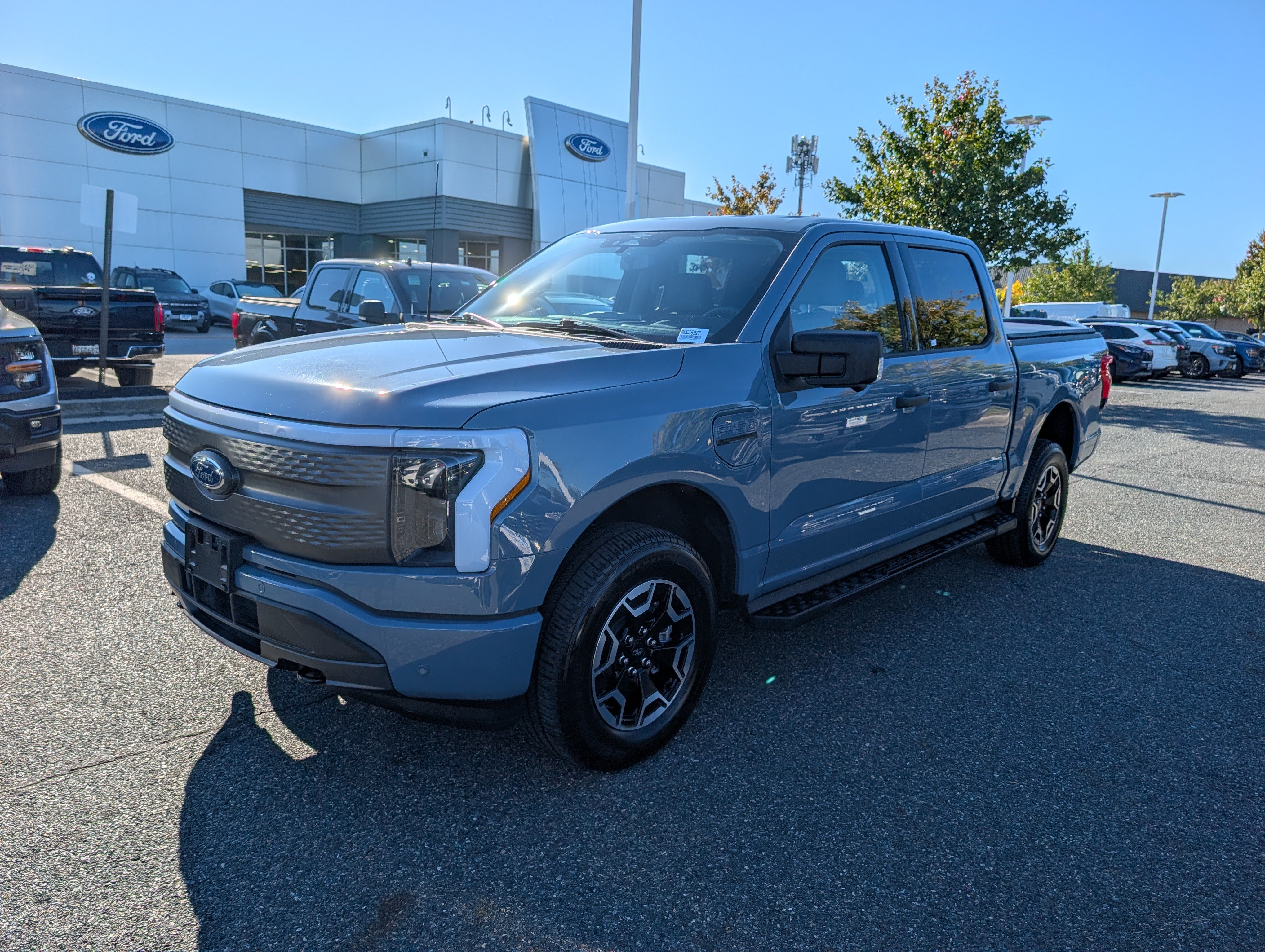 Certified 2023 Ford F150 Lightning XLT AWD/4WD image 8