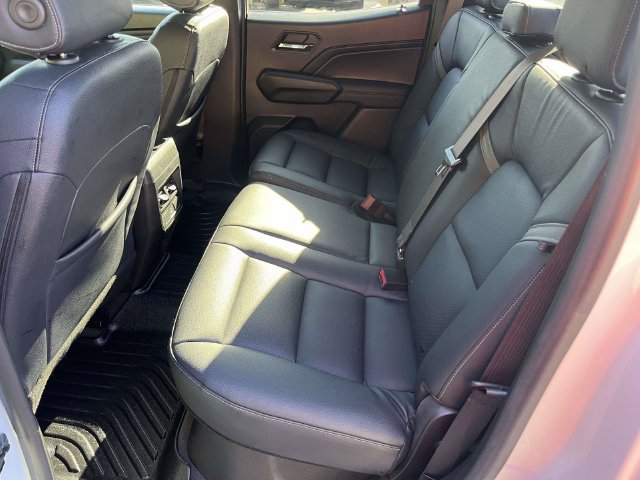 Used 2023 Chevrolet Colorado LT RWD image 13