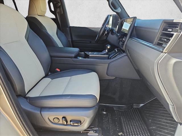 Used 2025 Lexus GX 550 image 22
