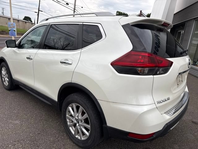 Used 2018 Nissan Rogue SV w/ Premium Package AWD/4WD image 8