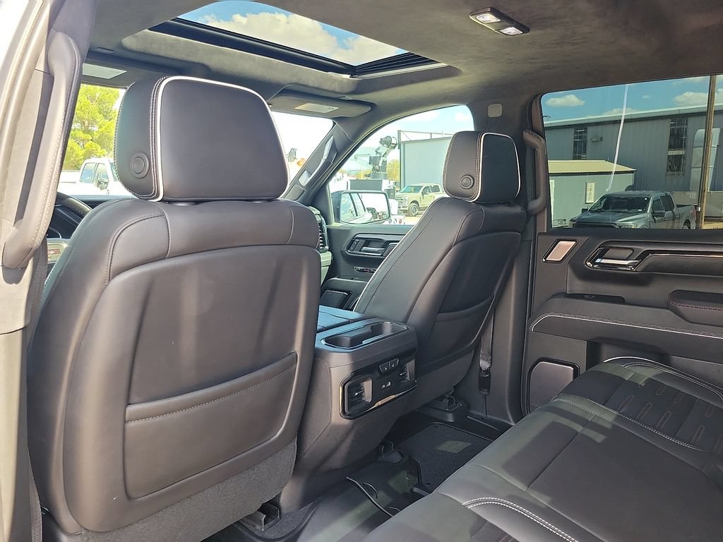 Used 2023 GMC Sierra 1500 AT4X AWD/4WD image 16