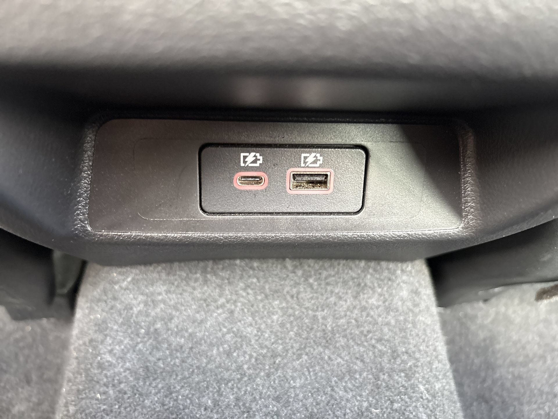 Used 2025 Nissan Altima 2.5 SR AWD/4WD image 4