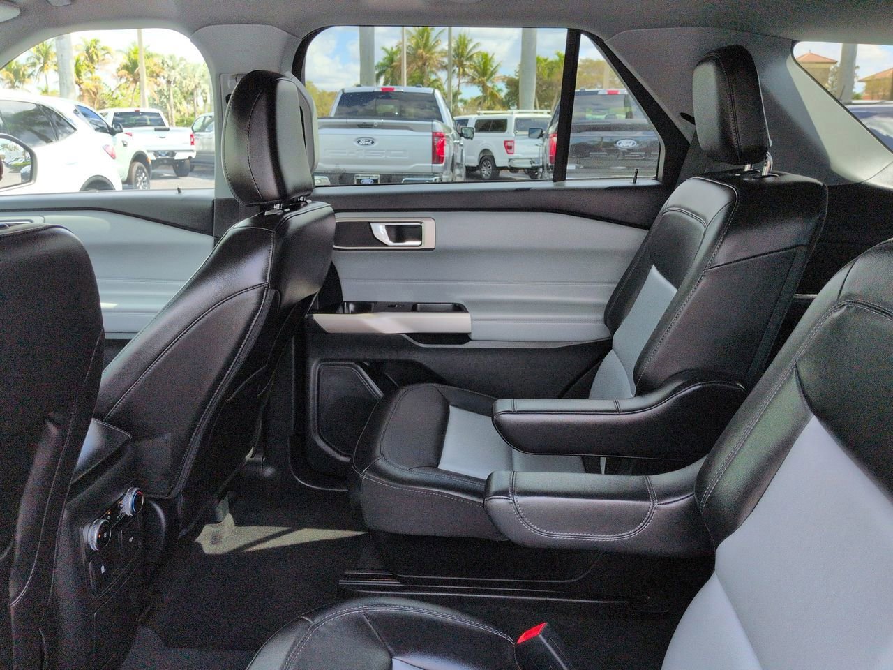 Certified 2023 Ford Explorer XLT w/ Equipment Group 202A image 14