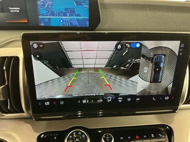 Certified 2025 Ford Expedition Active AWD/4WD image 22