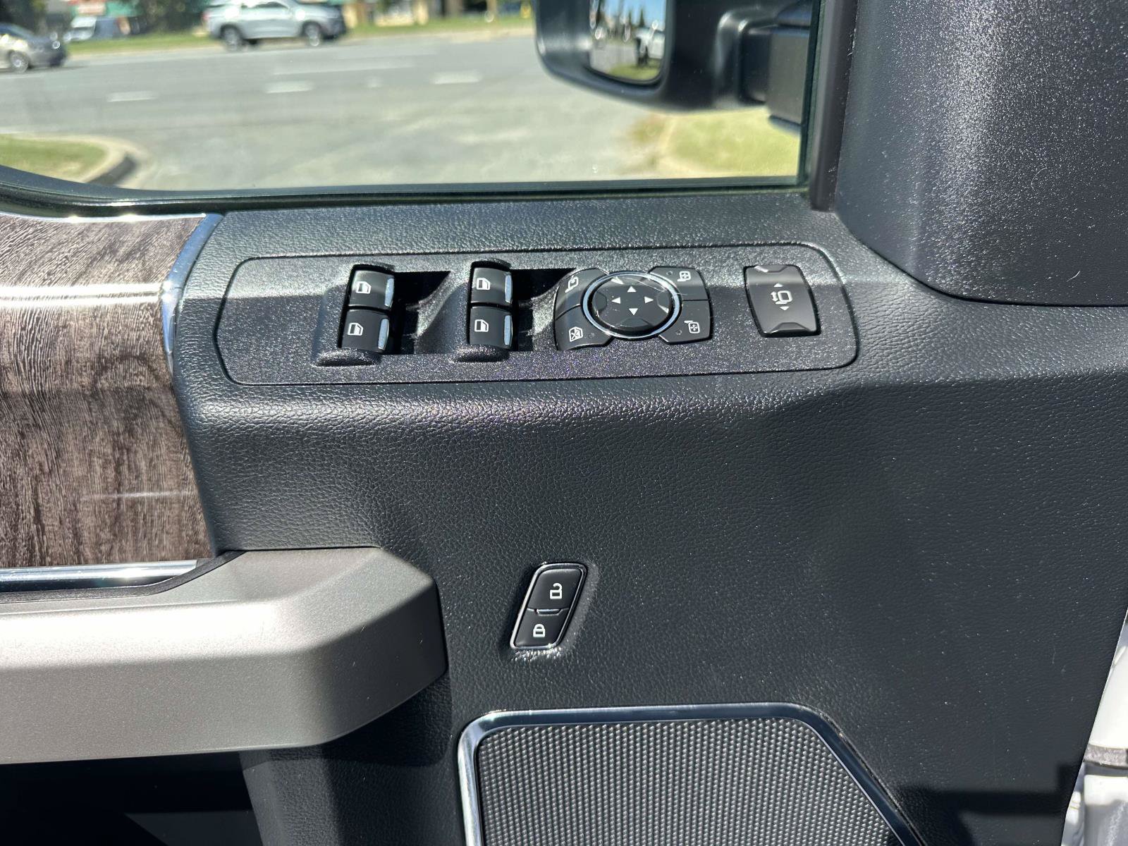 Certified 2019 Ford F250 Lariat w/ Chrome Package AWD/4WD image 19