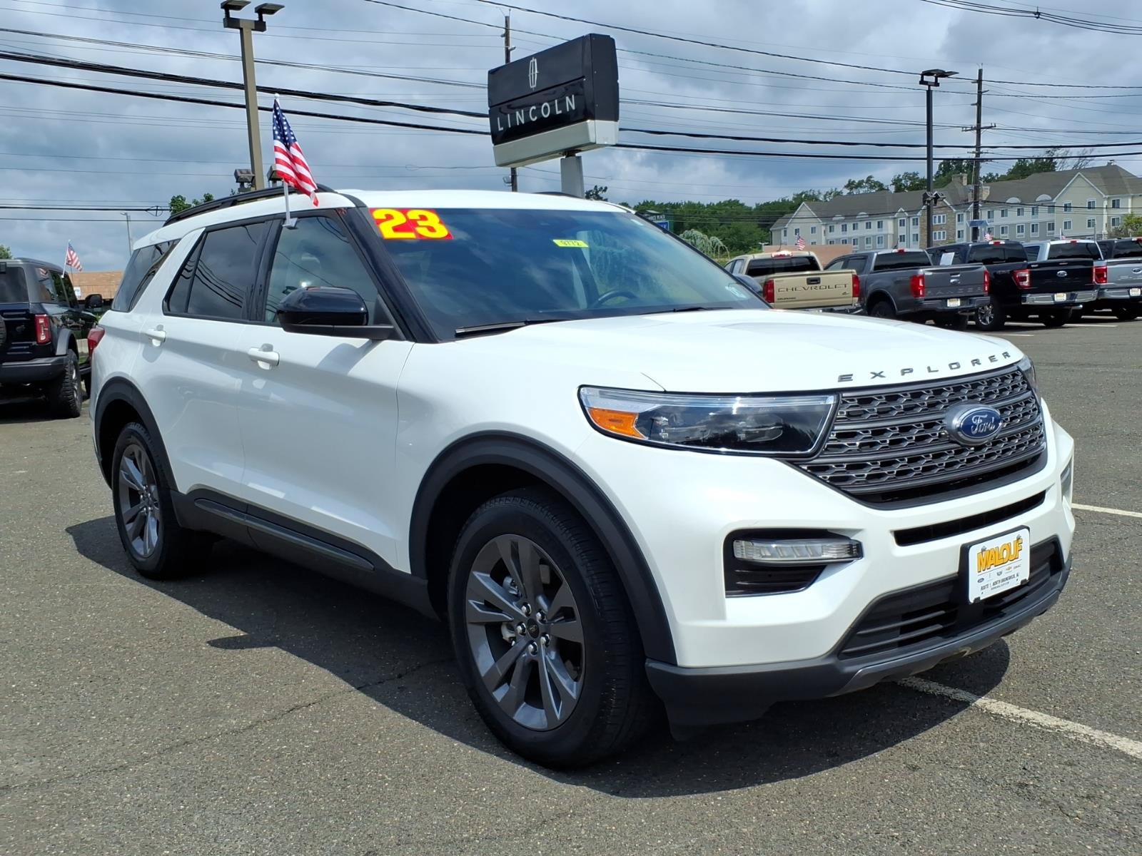 Certified 2023 Ford Explorer XLT w/ Equipment Group 202A