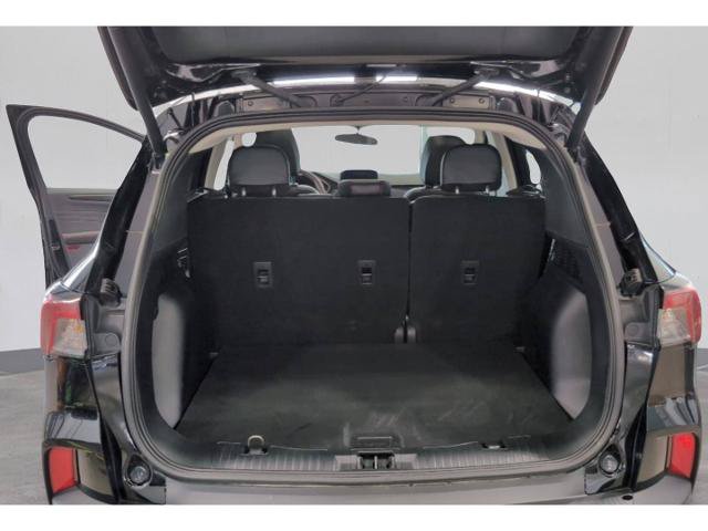 Certified 2022 Ford Escape SEL w/ SEL Stealth AWD Package image 15