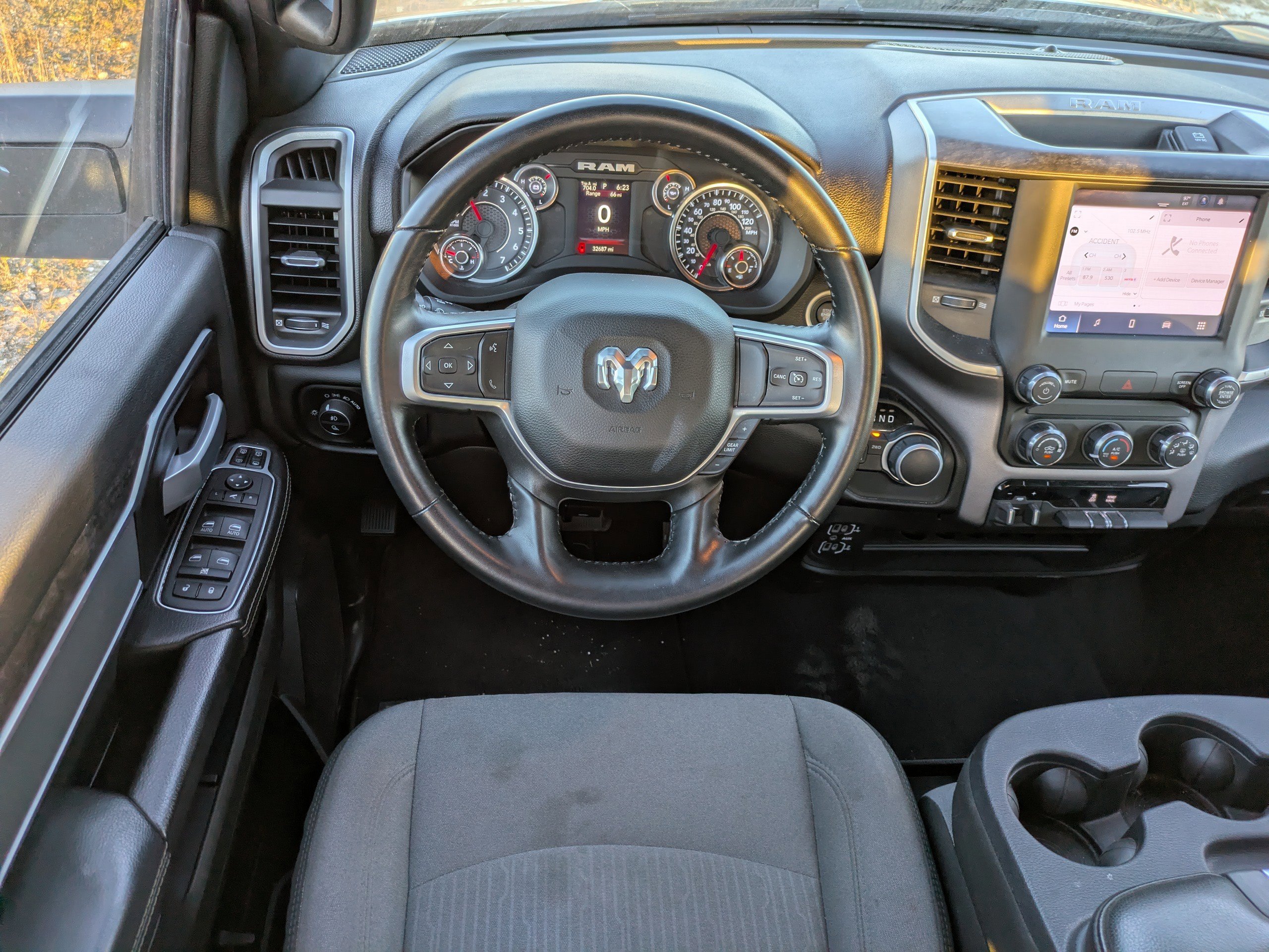 Used 2024 RAM 2500 Big Horn w/ Bed Utility Group image 15