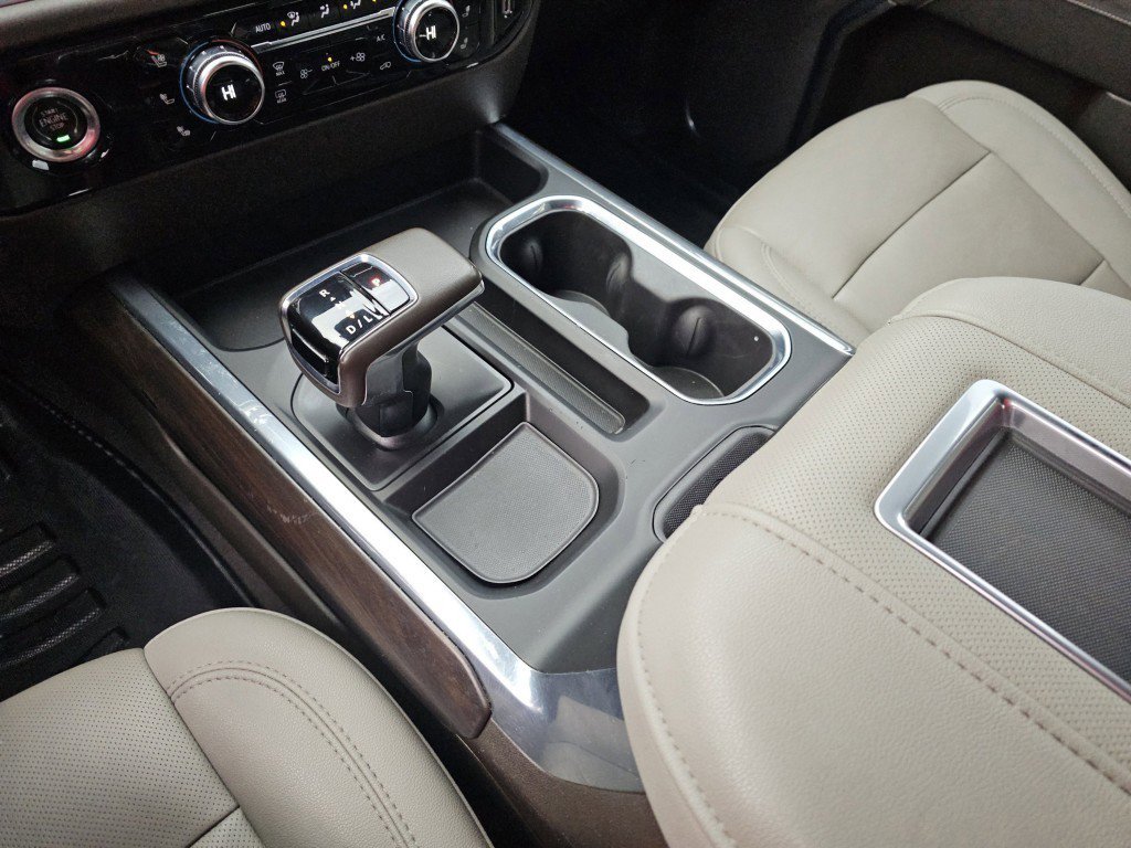 Used 2022 GMC Sierra 1500 SLT w/ SLT Convenience Package image 25