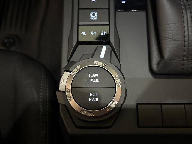 Used 2025 Toyota Tacoma SR5 AWD/4WD image 30