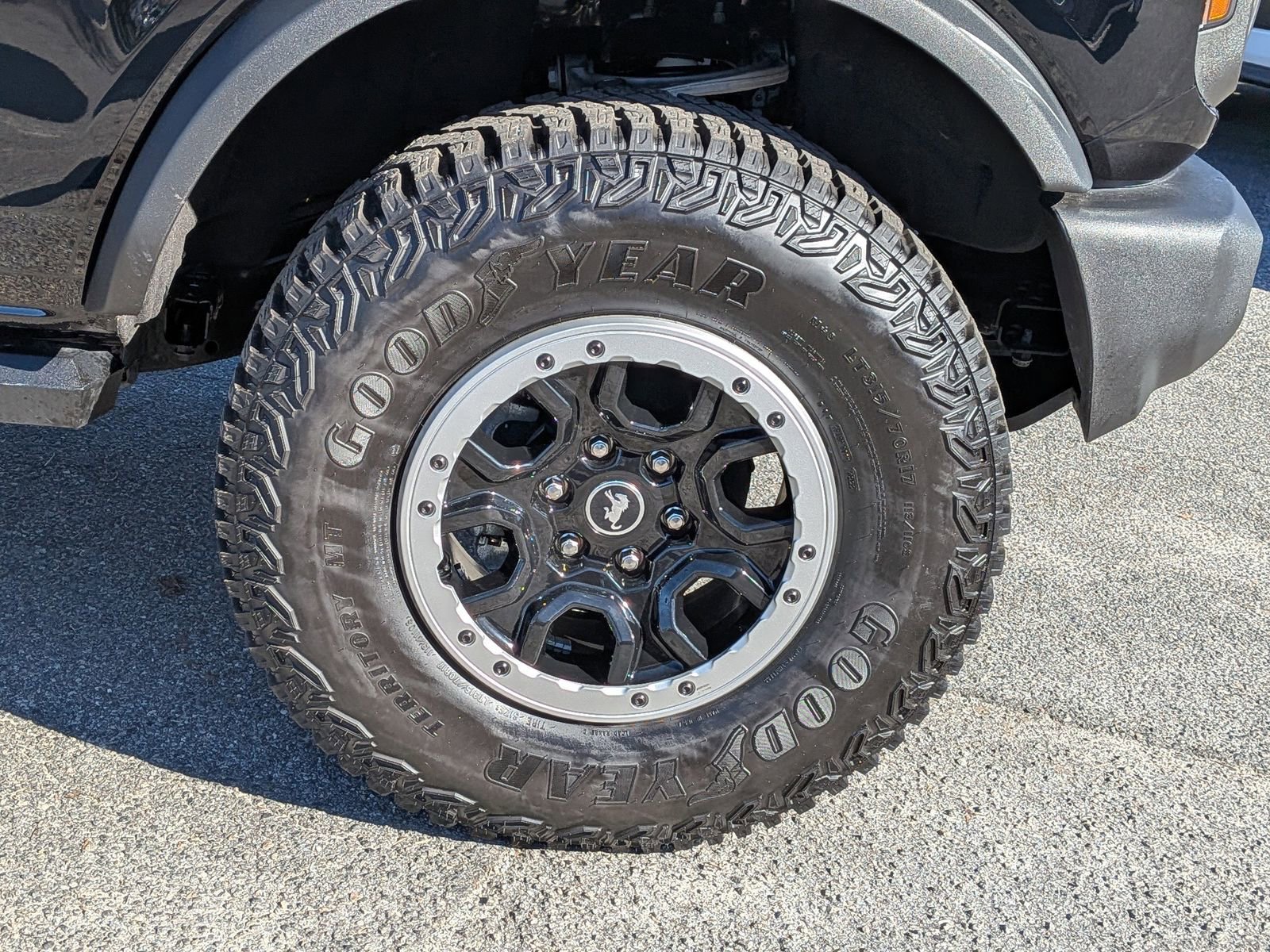 Certified 2023 Ford Bronco 2-Door w/ Sasquatch Package image 13