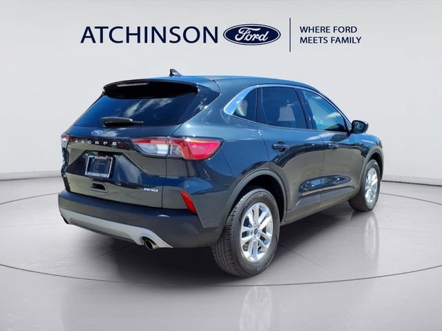 Certified 2022 Ford Escape SE w/ Cold Weather Package AWD/4WD image 4