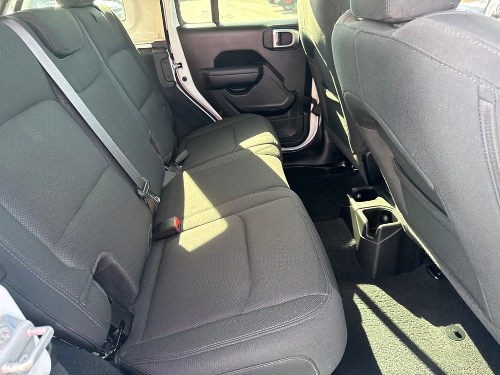 Used 2022 Jeep Wrangler Unlimited Sport AWD/4WD image 35