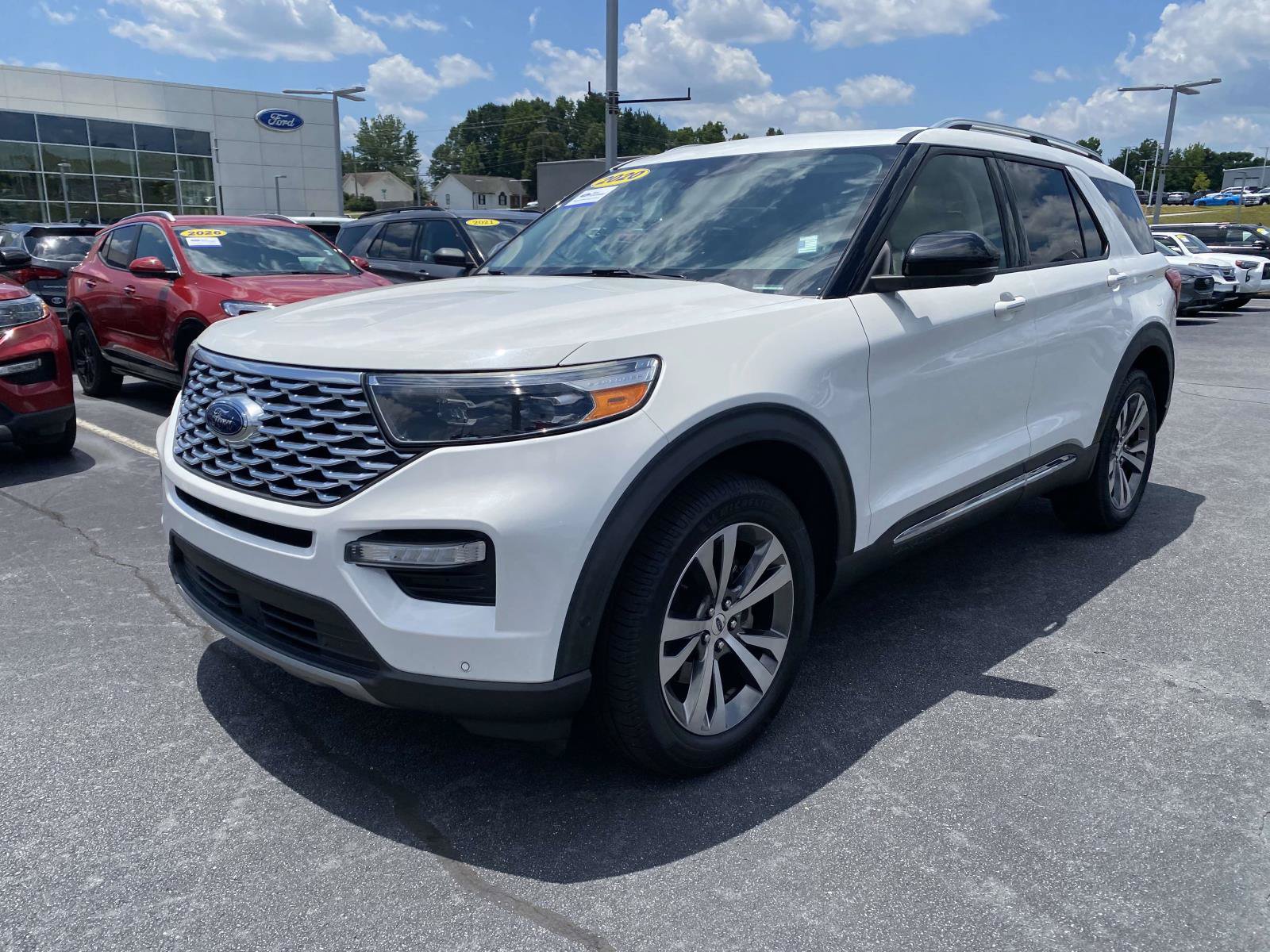 Certified 2020 Ford Explorer Platinum w/ Premium Technology Package AWD/4WD video 3